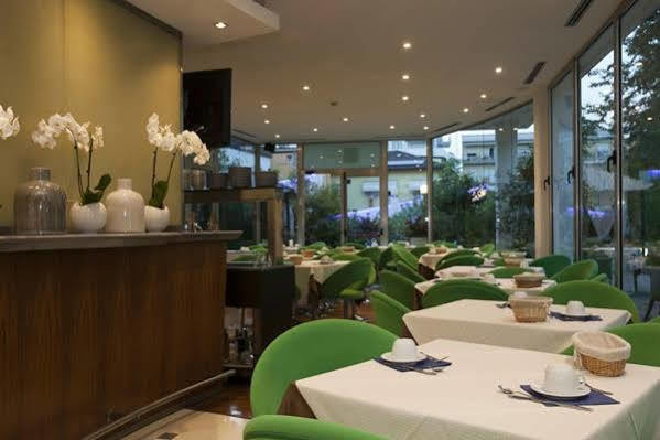 Hotel Centrale Lido di Jesolo Exterior foto